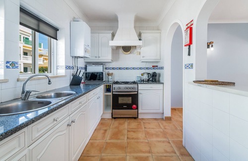 Telheiro House | Casa Londamba | Meia Praia Beach | Sea View