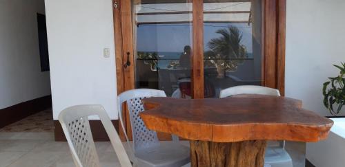 Puerto Villamil House | Casa Los Delfines