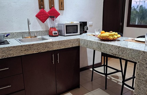 Puerto Juarez Apartment | Casa Los Moros - Cerca de la Playa