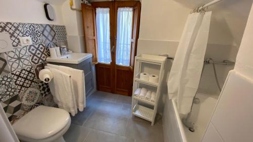 Rocca Pia House | Casa Lu'