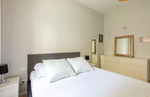 Cinecitta Apartment | Casa Lucio Sestio Metro A