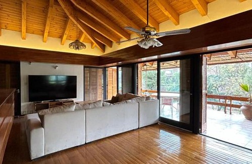 Chacras de Coria House | Casa Lujo En Mendoza
