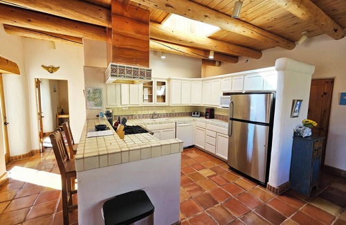 Arroyo Seco House | Casa Luminosa, Private Hot Tub Los Altos Clubhouse with pool, sauna, tennis