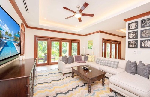 George Town House | Casa Luna 15 by Grand Cayman Villas & Condos