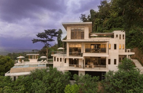 Valle Pura Vida House | Casa Luna De Plata Mountain Top Luxury Home