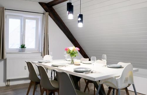 Guenzburg Apartment | CASA LUXE - 80qm - Stadtmitte - Familienfreundlich - Parkplatz - 5km zum Legoland