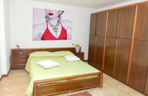 Marone Apartment | CASA MADALI' - NEL BORGO