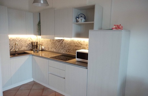 Oldesio Apartment | Casa Maffei PLUS apartment 4, 1st floor, balcony with wonderful lake view, garden