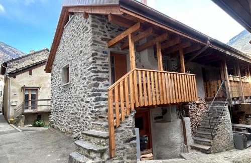 Roveredo Ski Chalet | Casa Majagatt Holiday Home
