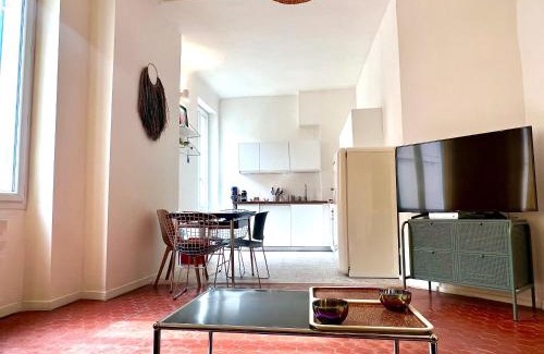 Prefecture Apartment | Casa Mandulina - Plein cœur du Quartier Préfecture