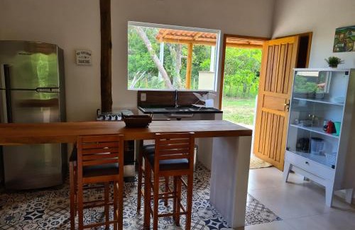 Caravelas House | Casa Marfim - Privacidade, charme e conforto à 50m do rio