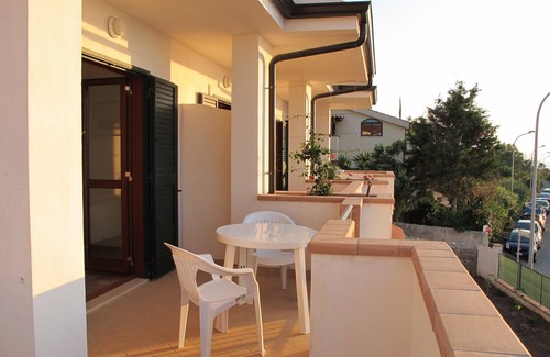 Parghelia House | Casa Margherita 2 - semi-detached house with private garden and sea view