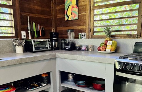 Cocles Cottage | Casa Mariposa - Jungle Oasis, Close to the Beach!
