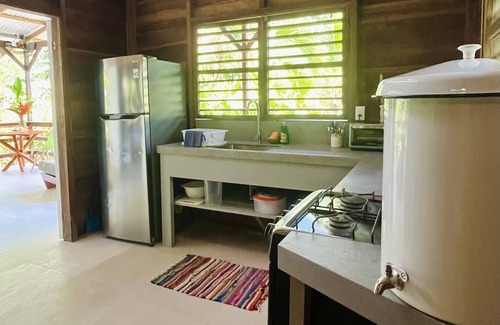 Cocles Cottage | Casa Mariposa - Jungle Oasis, Close to the Beach!