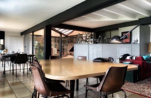 Tournon-sur-Rhone Bed & Breakfast | Casa mARTa : Suites, terrasses et vue panoramique