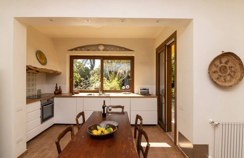Quartu Sant'Elena Apartment | CASA MASINA, apartment with garden 500mt from the sea