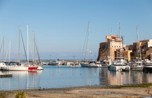 Castellammare del Golfo House | Casa Mauro e Roberta Zingaro