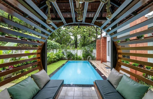 Nerul Villa | Casa Maxima - 4BR w Private Pool 1km to the Beach