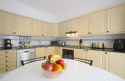 Tias Villa | Casa McElroy, a magnificent detached villa in extensive grounds with sea views.