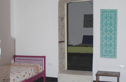 Cuglieri House | Casa Melograno - Apartment in Cuglieri in the historic center