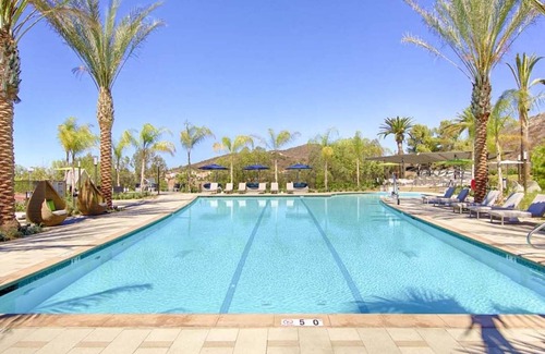 Mira Mesa Apartment | Casa Mira View: Chic 2-BR Apartment with AC & Fitness Room in Vibrant San Diego