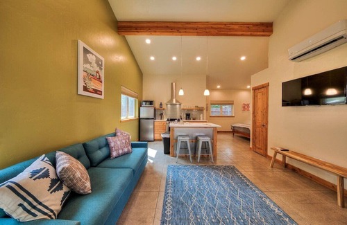 Moab Condo | Casa Moab Hideaway | Downtown | Outdoor Sauna!
