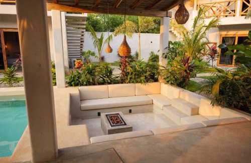 Barra de Colotepec House | Casa Mochila
