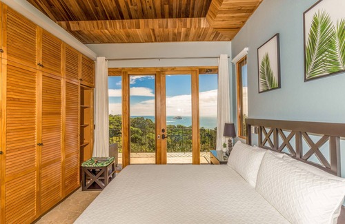 Manuel Antonio Villa | 💎 Casa Mogambo: 3-Acre Ocean View Nature Estate in Manuel Antonio