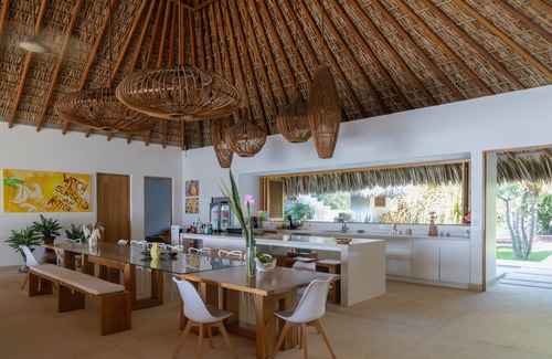 Barra de Colotepec Villa | Casa Mona - Beachfront Luxury Villa