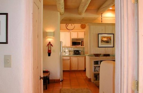 Arroyo Seco House | Casa Montana- Access to Indoor Pool -Tennis- Fireplace -Mountain views- Wifi