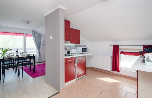 Balatonalmadi Apartment | Casa Montana I- Cosy Apartment With Mountain View