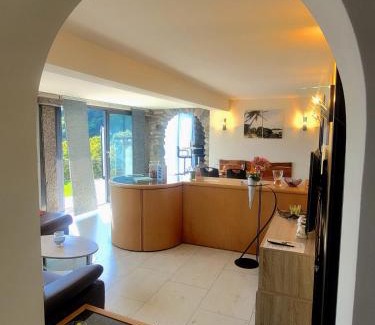 Brione sopra Minusio House | Casa Moorea