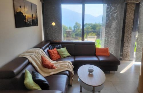 Brione sopra Minusio House | Casa Moorea