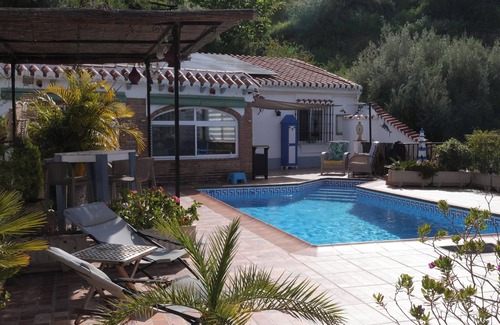 Torrox House | Casa Morente – Charming Andalusian home with jacuzzi and private pool