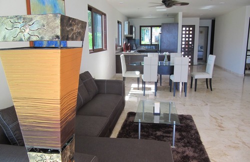 Playacar Fase I House | Casa Moskito, Oceanfront beautiful Villa, 150 Mbps