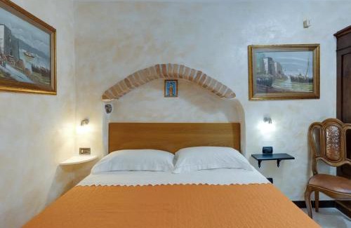 Bosa Historic Centre Apartment | Casa Muruidda di Mario Stara