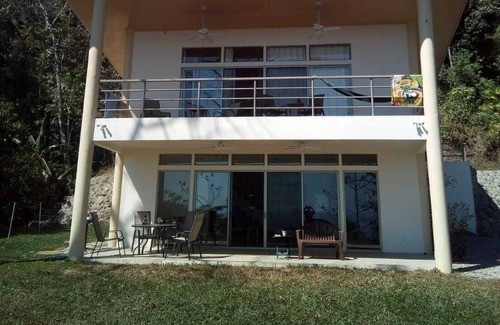 Dominicalito Villa | Casa Naranja