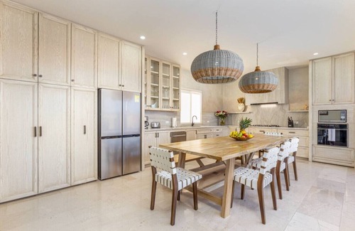 Centro Villa | Casa Natalia: Newly Built Luxurious Pedregal Home