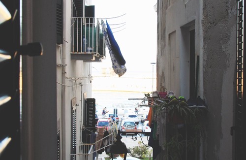 Centro Storico House | CASA NAUTILO - A terrace with a Sea