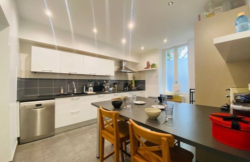 Saint-Serge House | Casa Ney - Magnificent town house with garden