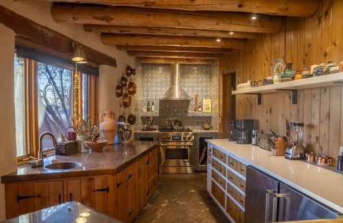 Arroyo Seco House | Casa Nido - Perfect Location - Views in every direction!