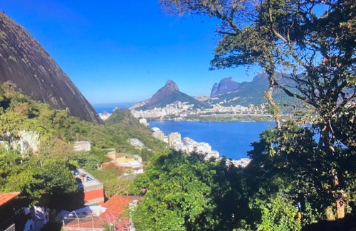 Zona Sul House | CASA NO ALTO DA LAGOA - Breathtaking View and Cool Atlantic Forest