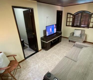 Miguel Pereira House | Casa no centro de Miguel Pereira
