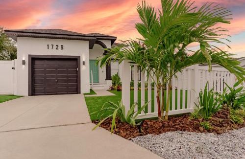 North Hyde Park House | Casa Noho in Central Tampa, Hot Tub, Near Hyde Park