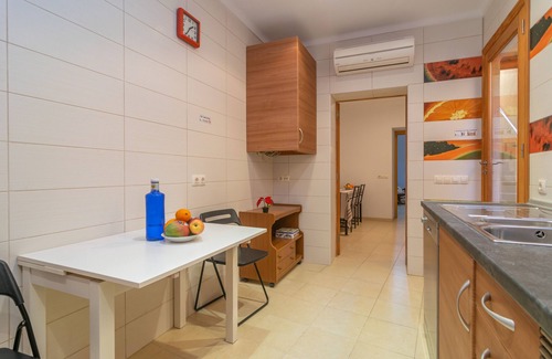 Selva House | CASA NORD 10 PAX - Spectacular town house with free WiFi.