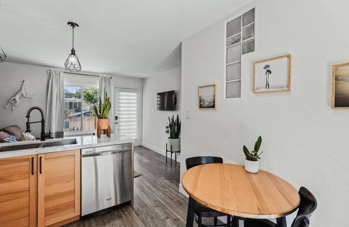 University Heights House | Casa Nova - Central San Diego FREE parking