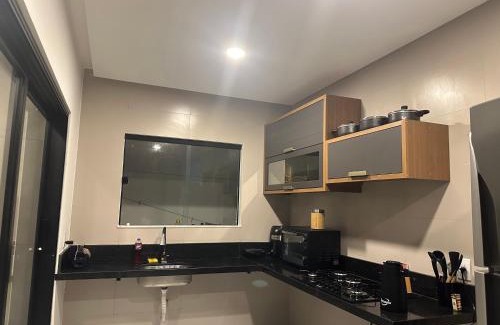 Porto Seguro House | casa nova moderna 4min da praia 10 min do axemoi e toatoa 300m de hipermercado e farmácias