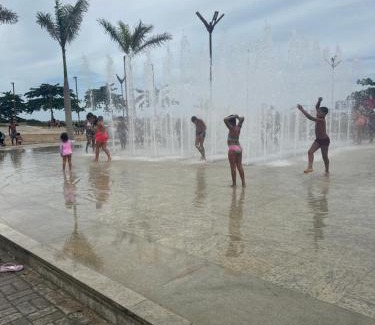 Porto Seguro House | casa nova moderna 4min da praia 10 min do axemoi e toatoa 300m de hipermercado e farmácias