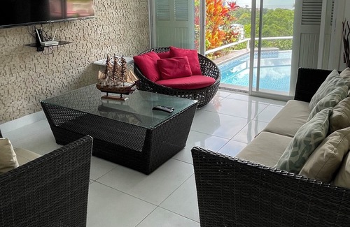 Same House | Casa Oasis Marino, Same Casa Blanca