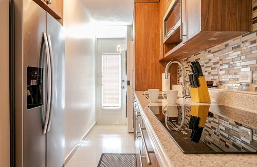 Dorado del Mar Villa | Casa Oasis - Walk to Beach, 30 Mins to Bad Bunny Live!, Villa by the Beach – 3 Bedroom, 2.5 bath